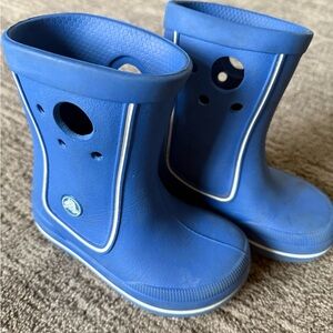 CROCS Kids Blue Rain & Snow Boots with White Trim